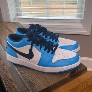 Jordan 1 Low UNC